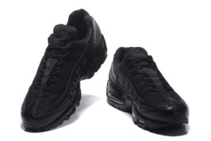 Nike Air Max 95 черные (35-45)