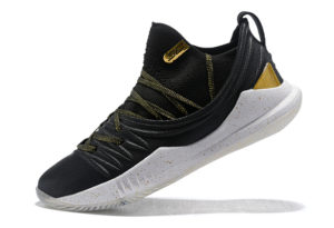 Under Armour curry 5 черно-белые с золотом (40-45)