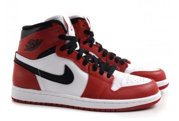 Nike Air Jordan 1 Retro красно-белые (35-45)