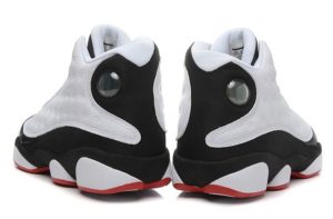 Air Jordan 13 Retro белые с черным и красным (40-45)