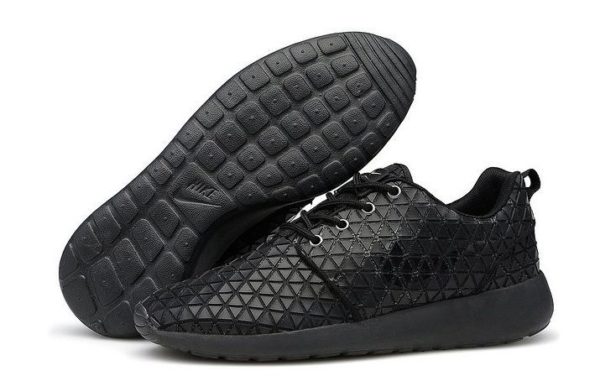 Nike Roshe Run Metric QS черные (39-44)