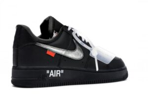 Nike Air Force 1 LV8 черные с серебристым (35-44)