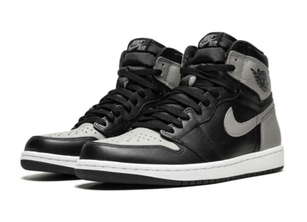 Nike Air Jordan 1 Retro черные с серым кожаные мужские (40-44)