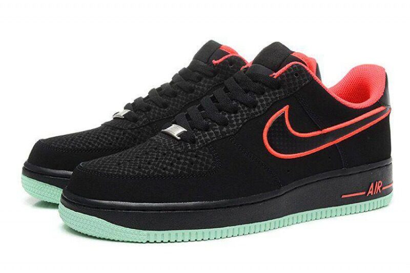 Nike Air Force 1 Low черные с красным (35-44)