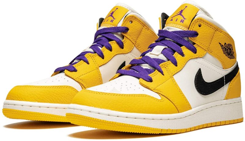 Nike Air Jordan 1 Mid "Lakers" белые с черным и желтым кожаные женские (35-39)