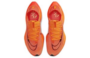 Nike Air Zoom Tempo Next Flyknit оранжевые с сеткой мужские-женские (35-44)